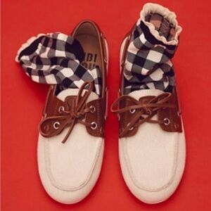 BIBI LOU BOAT SHOES Style No.  95687687 Neutral Pattern US 6-6.5 / EU 37